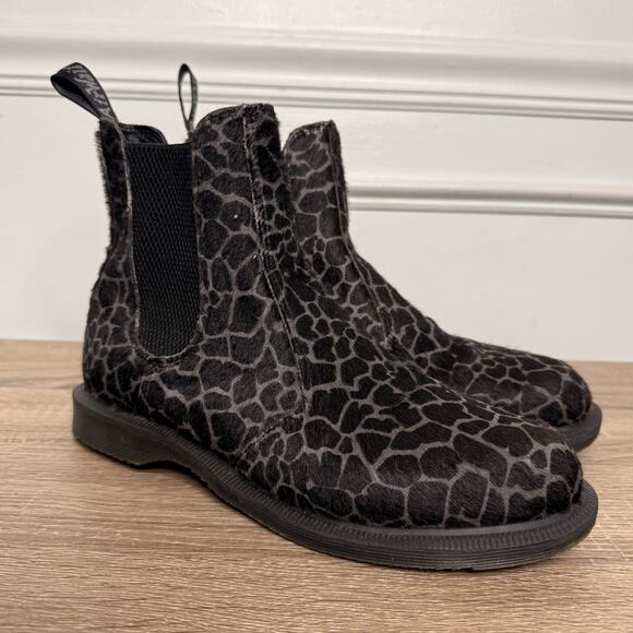 Dr. Martens Flora Womens 8 Animal Print Giraffe Chelsea Boot EU 39 - Picture 2 of 9